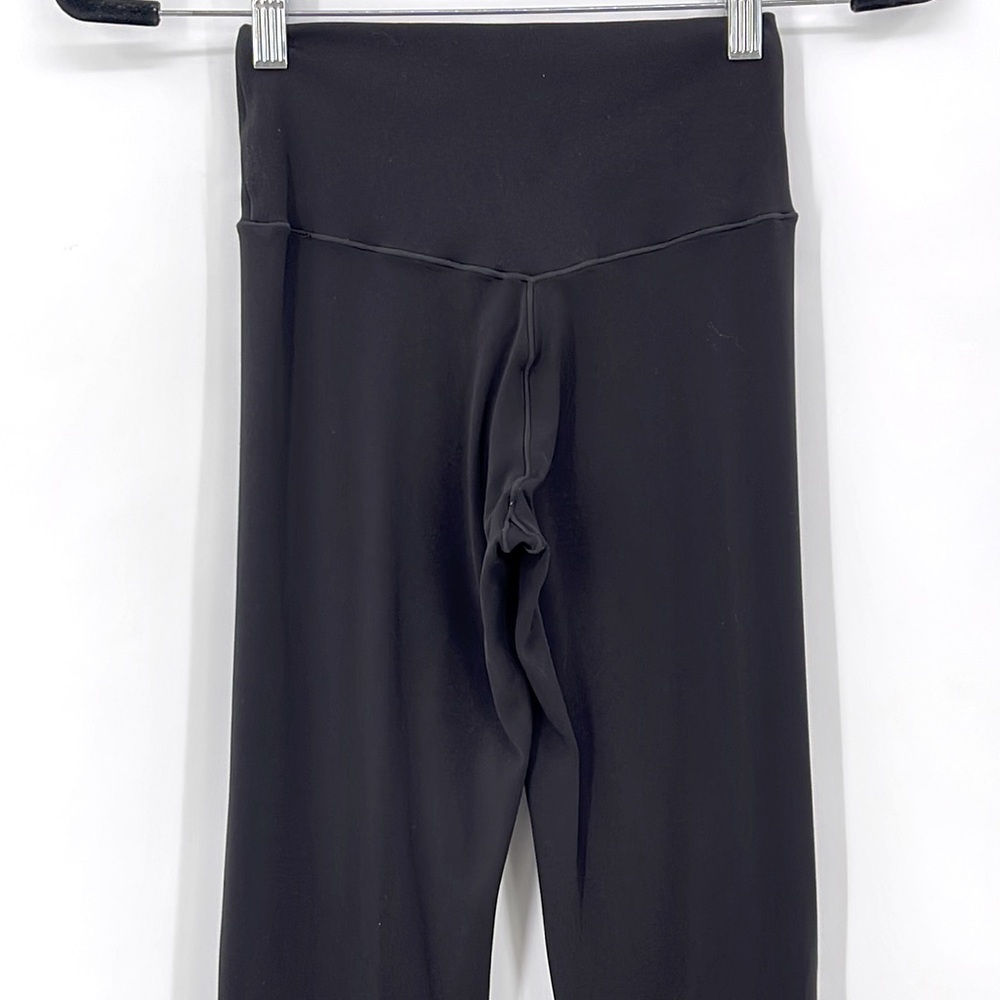 OFFLINE Real Me Flare High Rise Leggings Black Size Medium - Picture 6 of 9